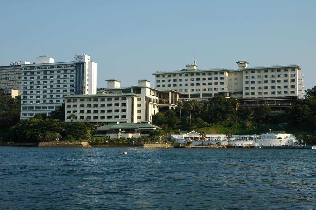 Toba Seaside Hotel Eksteriør billede